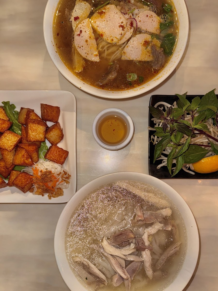Pho Ga Photos 2
