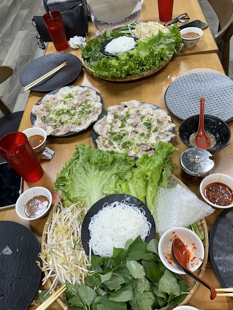 Pho Than Photos 2