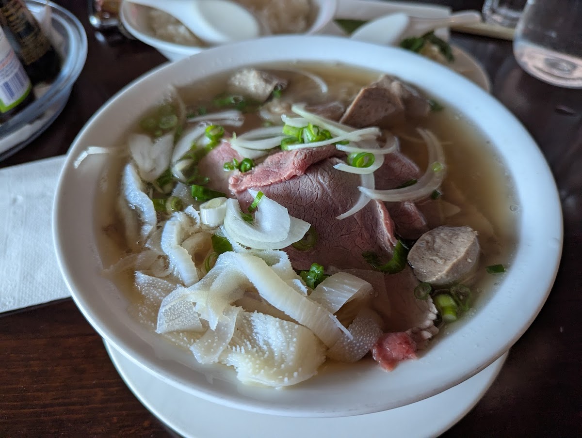 Pho Vy Vietnamese Restaurant Photos 2