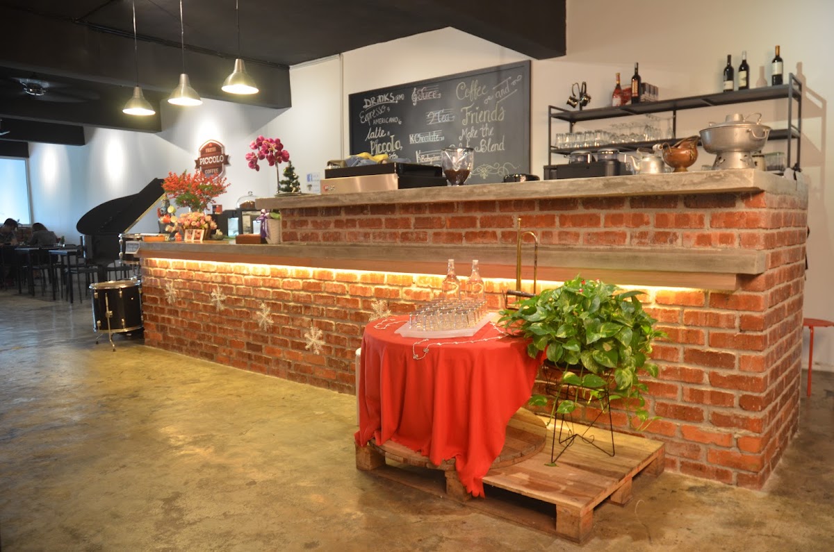 Piccolo Cafe @ Taman Equine