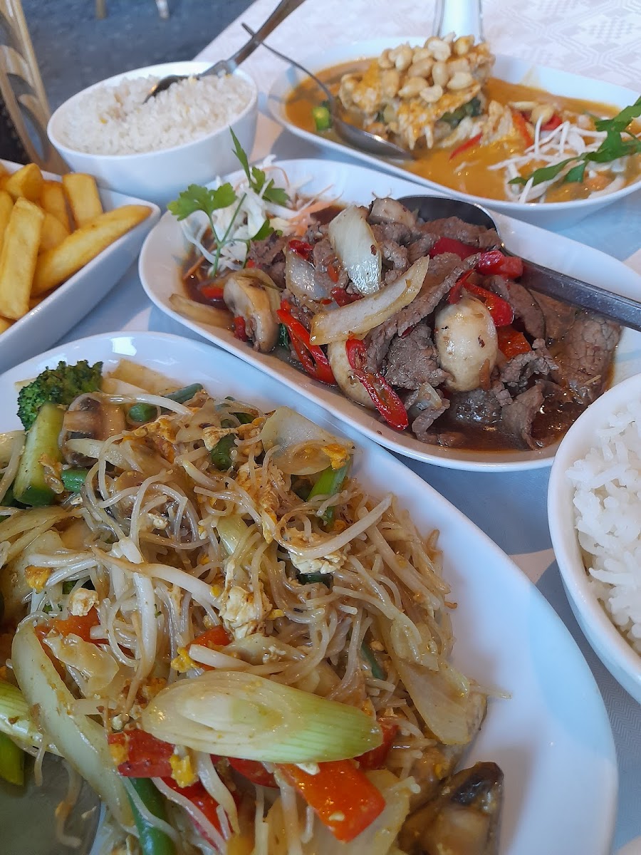 Pink Elephant Thai Restaurant Photos 9