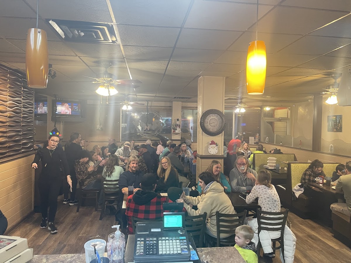 Pino's Pizza & Italian Restaurant