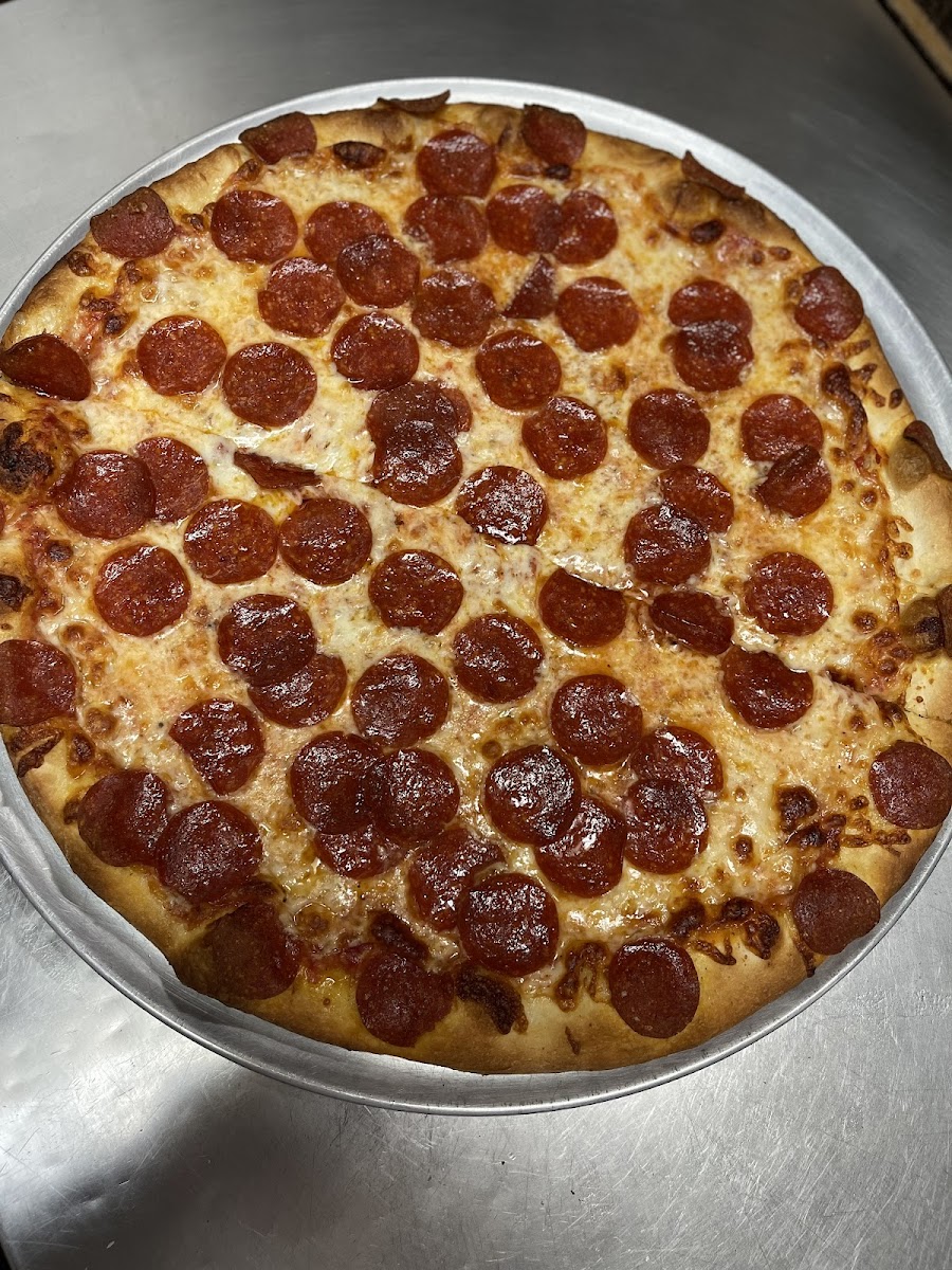 Pino's Pizza & Italian Restaurant Photos 2