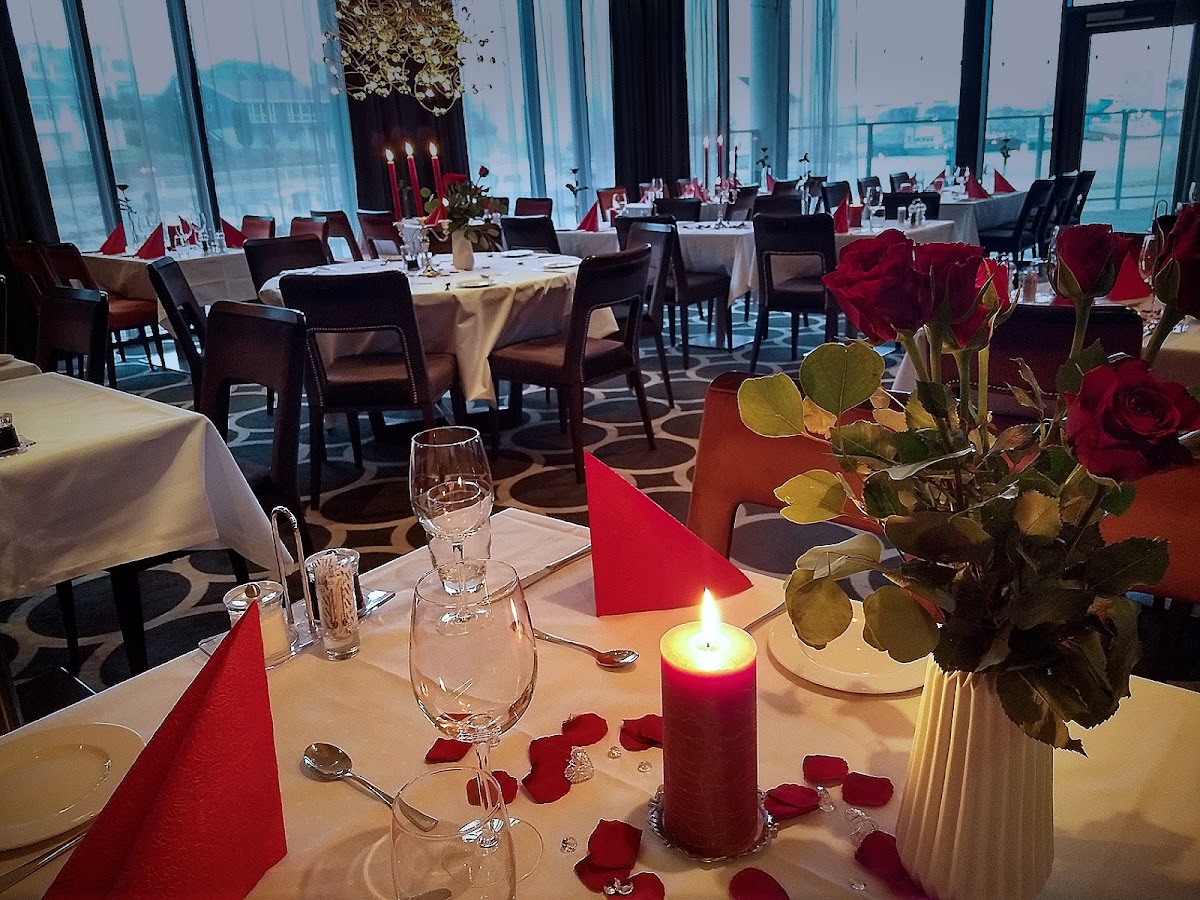 Pir Bar Og Restaurant