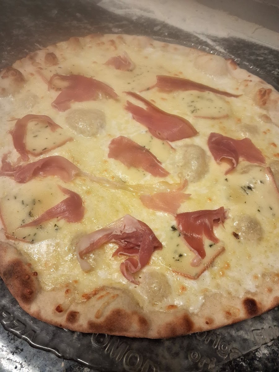 Pizza De La Lanterne