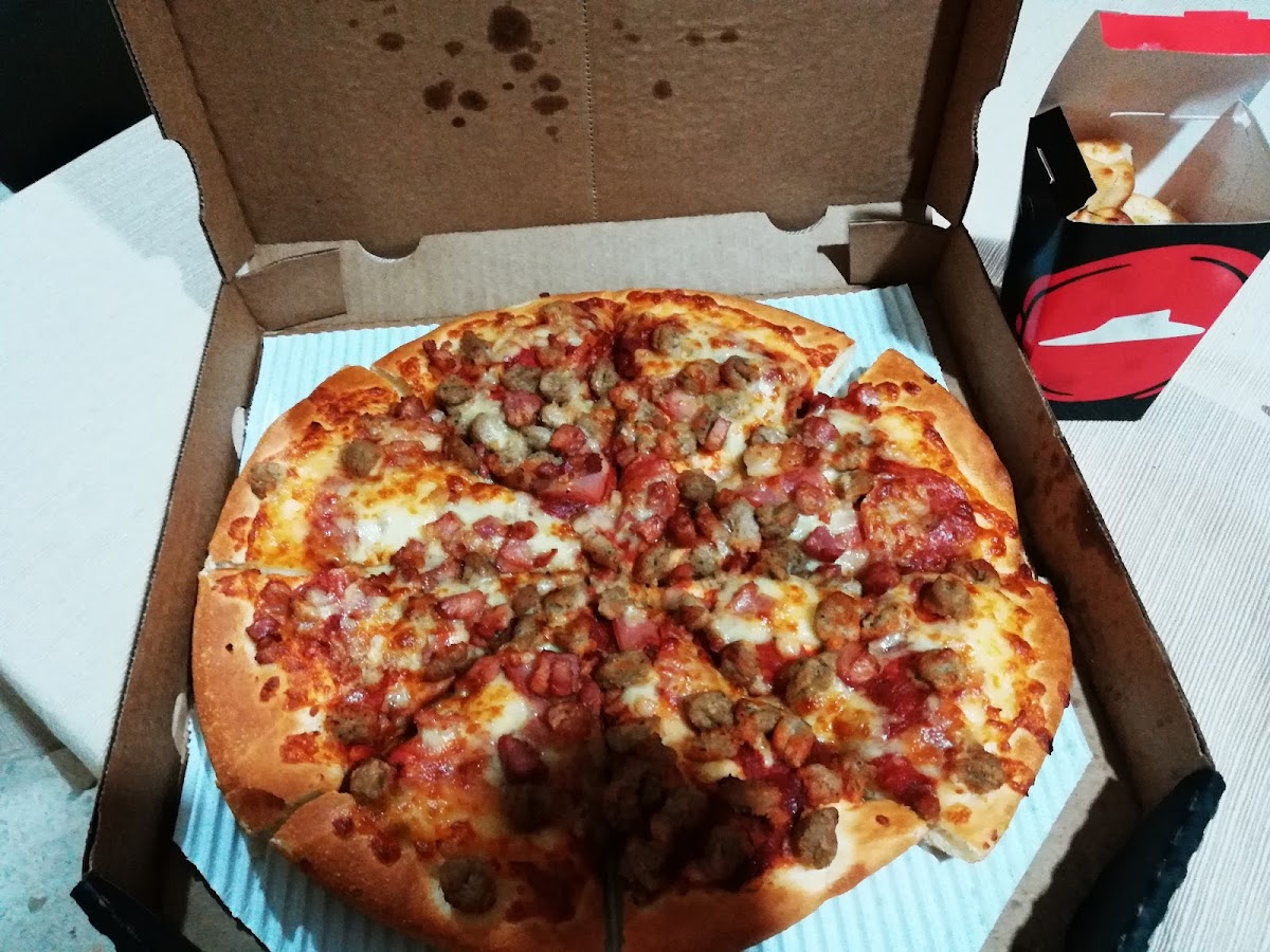 Pizza Hut • Oriental Photos 2