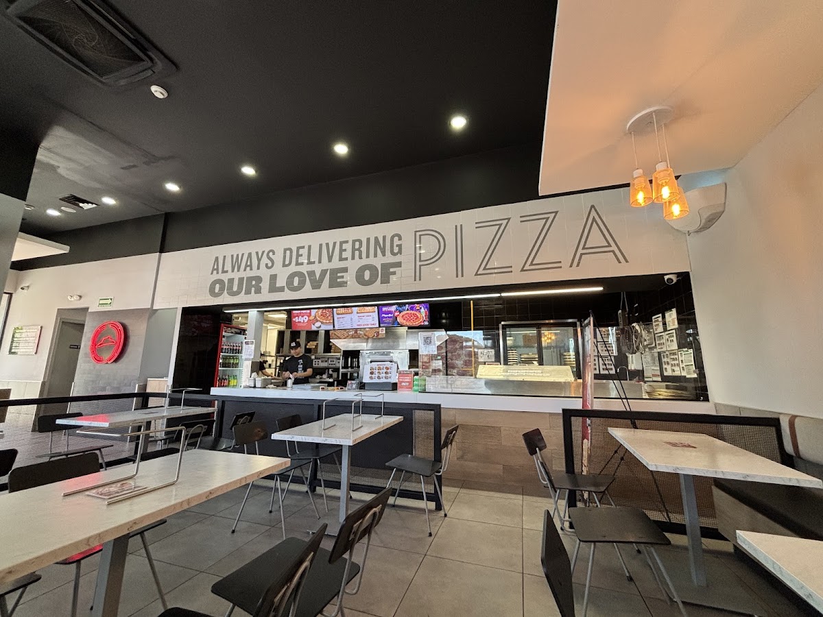 Pizza Hut - Plaza Cimarrón