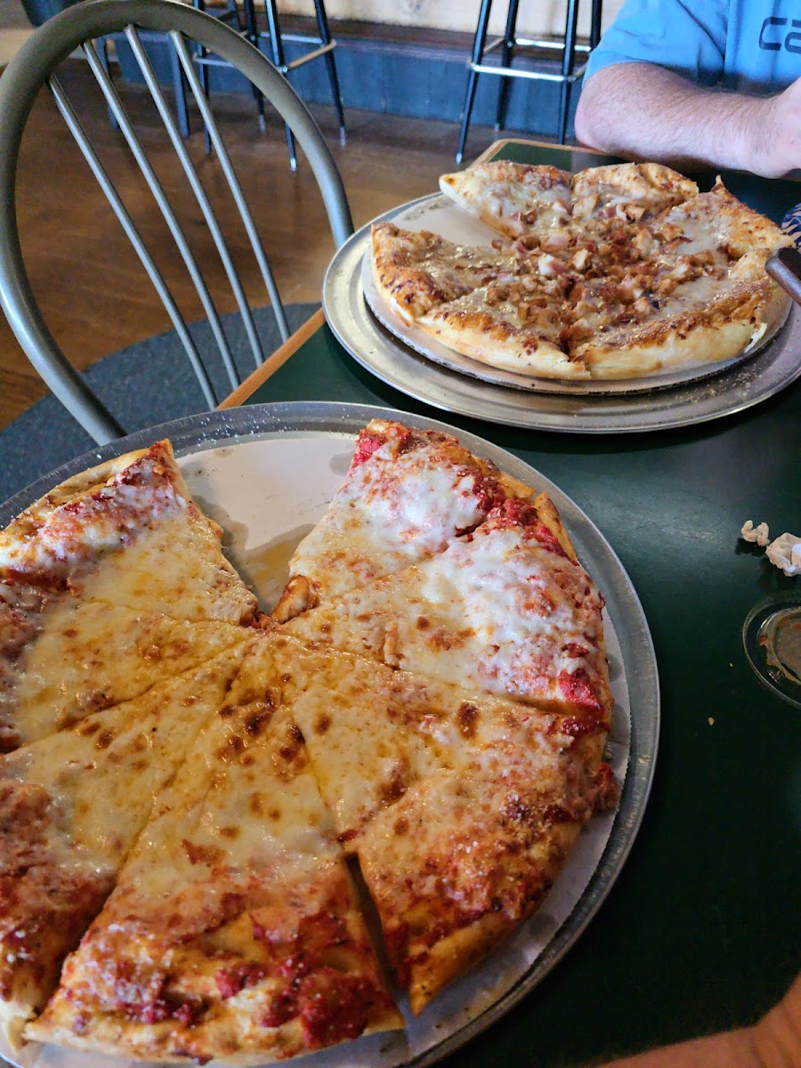 Pizza Plus & Longhorn Saloon With The Game Room Photos 2