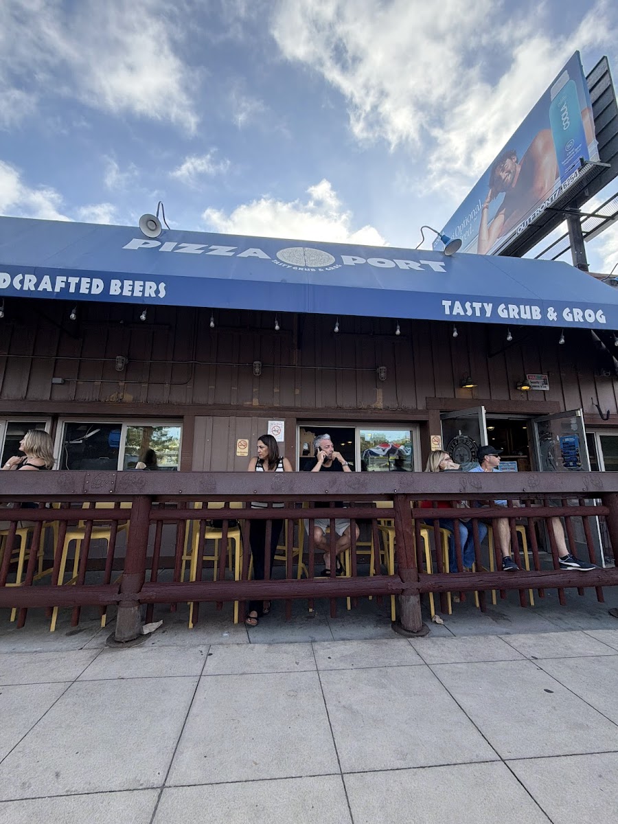 Pizza Port Solana Beach Photos 2