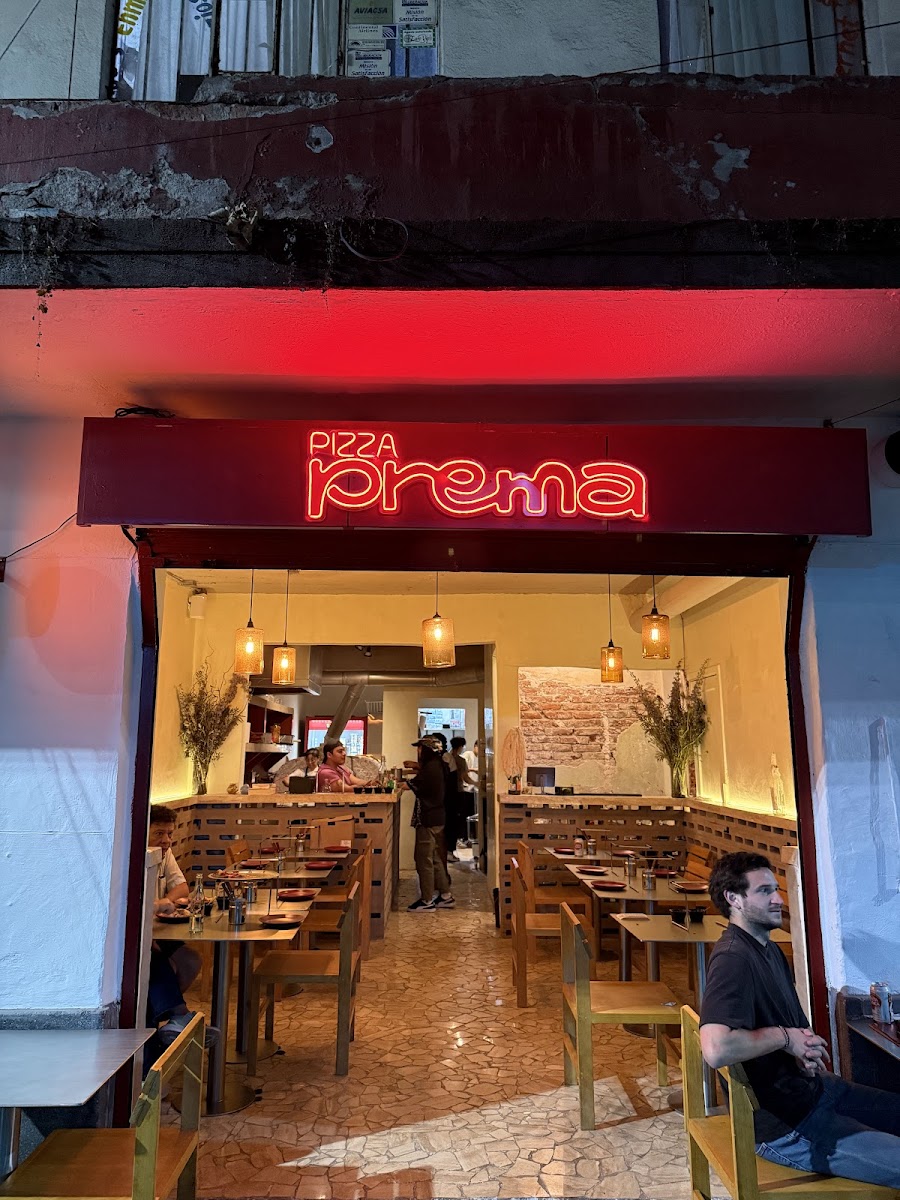 Pizza Prema