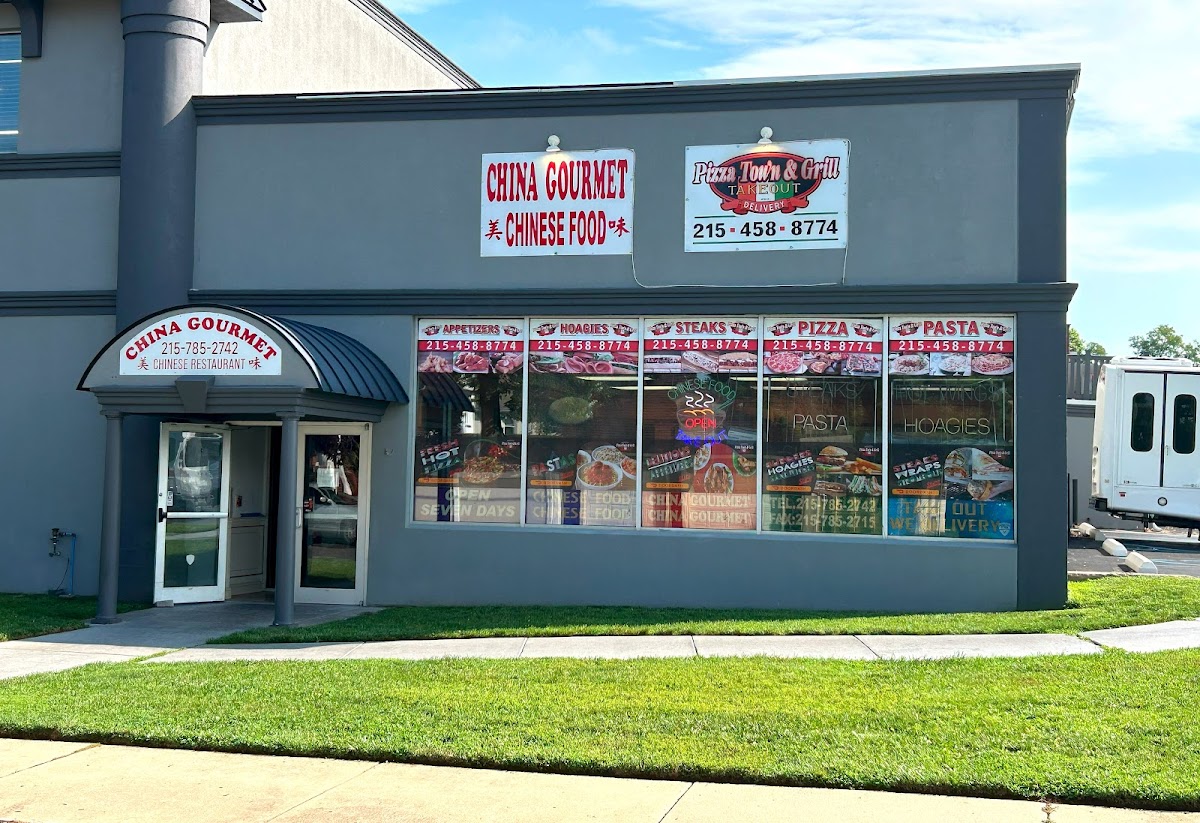 Pizza Town & Grill