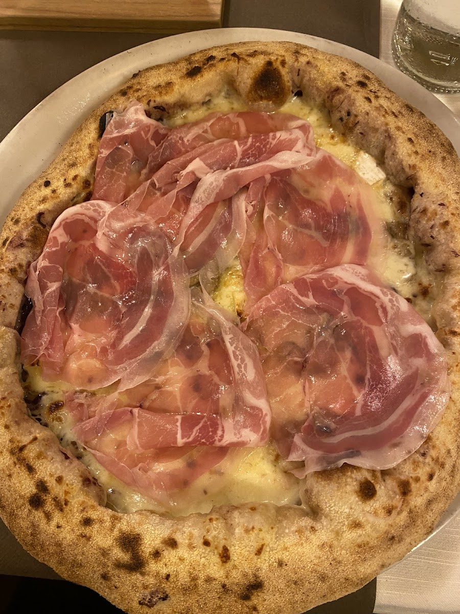 Pizzeria Alla Scimmia Photos 2