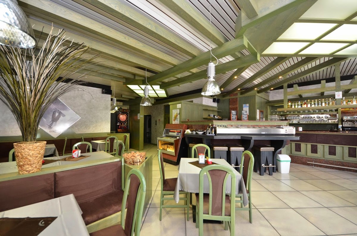 Pizzeria Bar Caffè Dolomiti Center