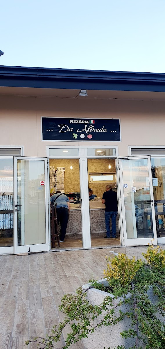 Pizzeria Da Alfredo Photos 2