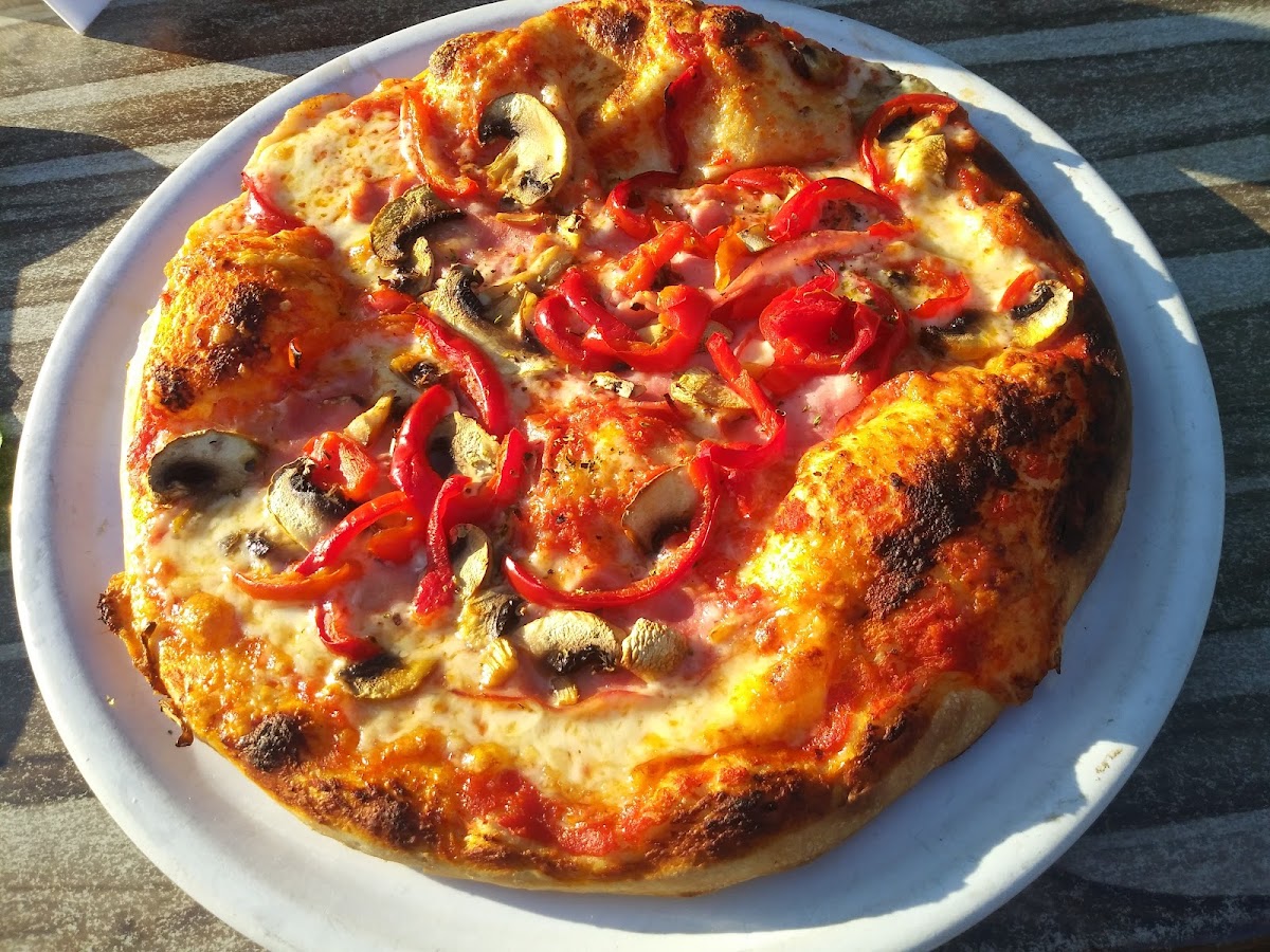 Pizzeria Das Rad Photos 9