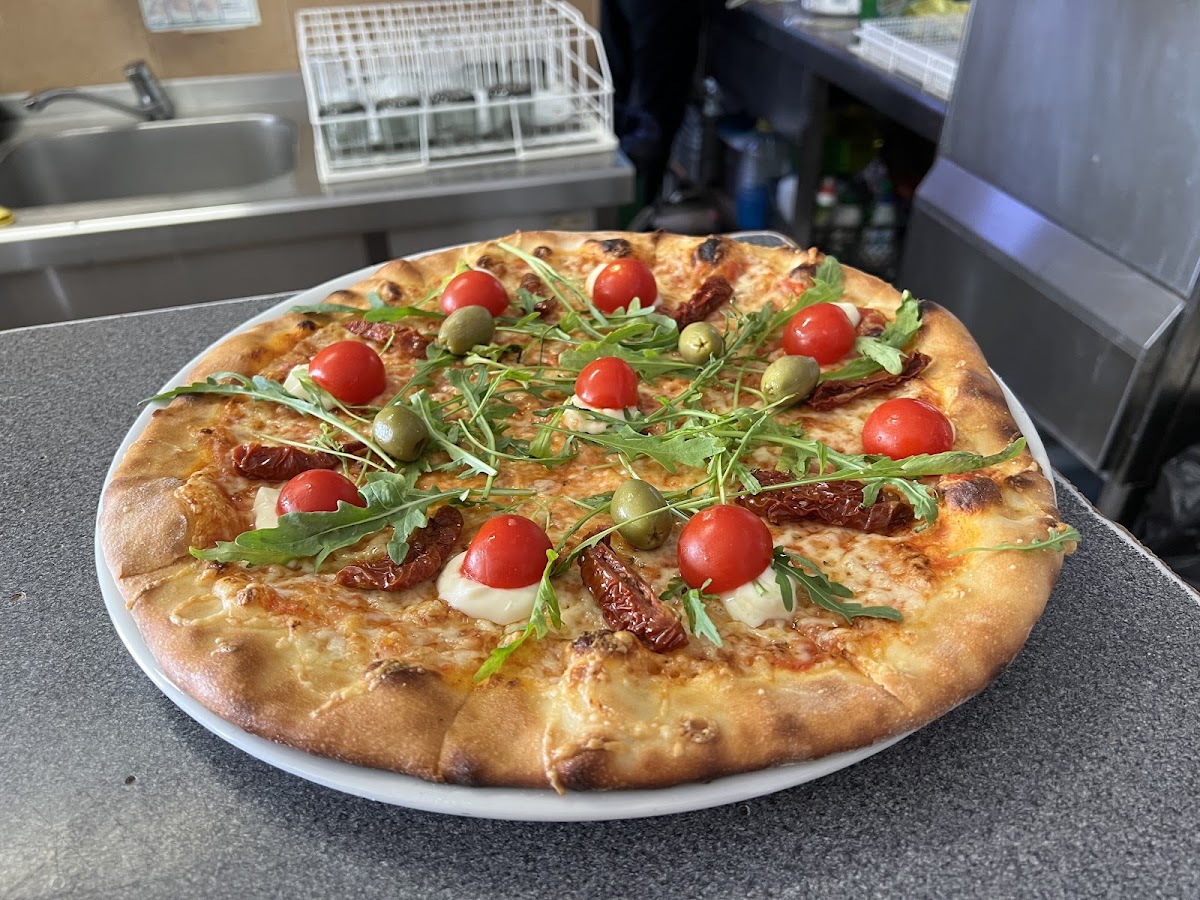 Pizzeria Kiss Photos 2