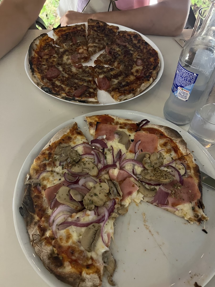 Pizzería La Flama Photos 9