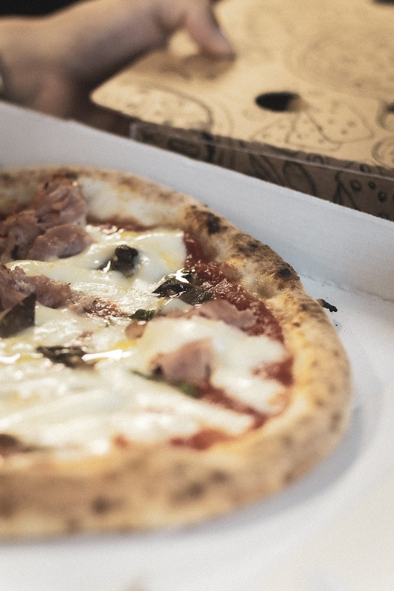 Pizzeria La Napoletana Photos 9