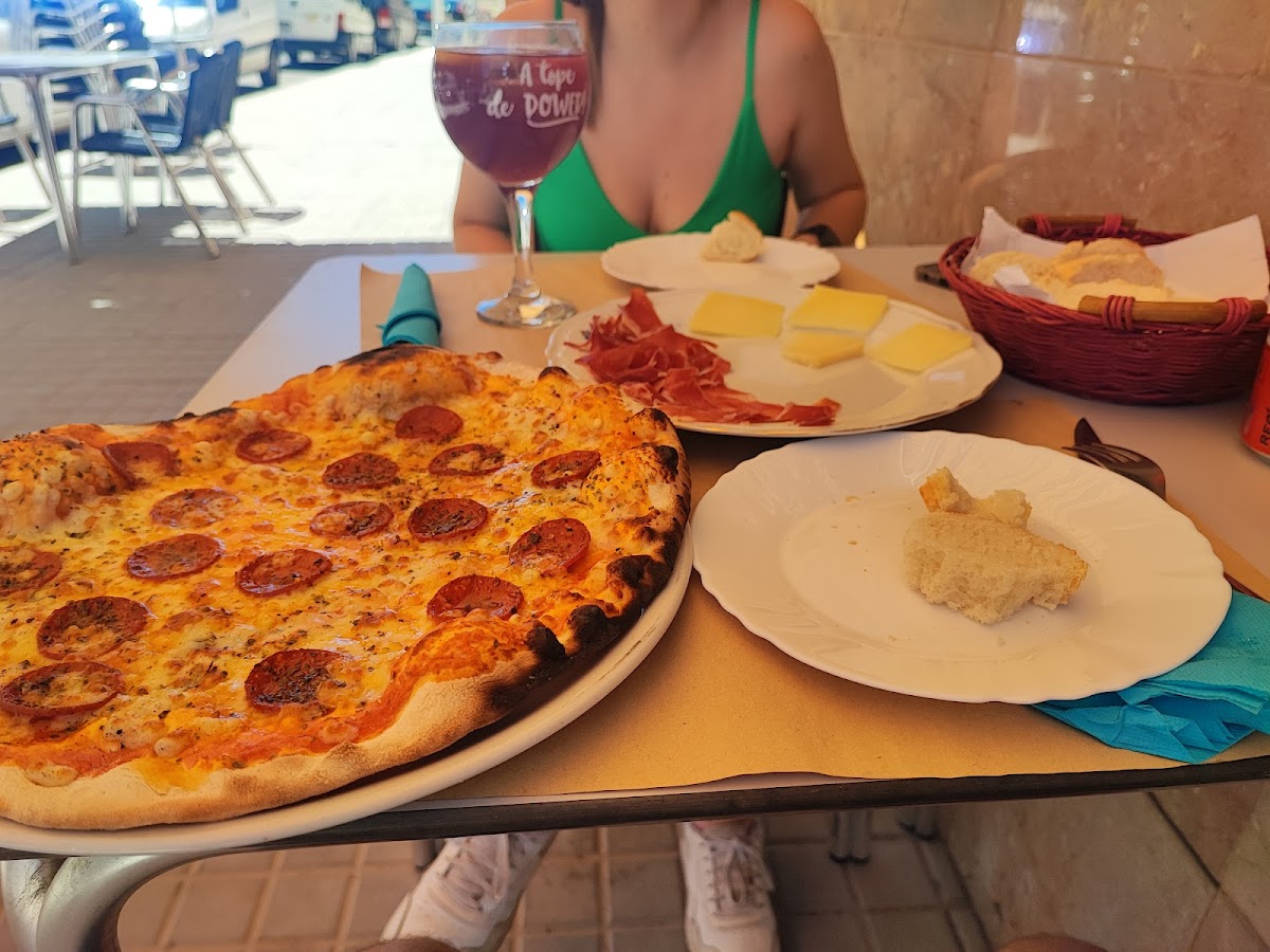 Pizzería La Perla Negra Photos 9