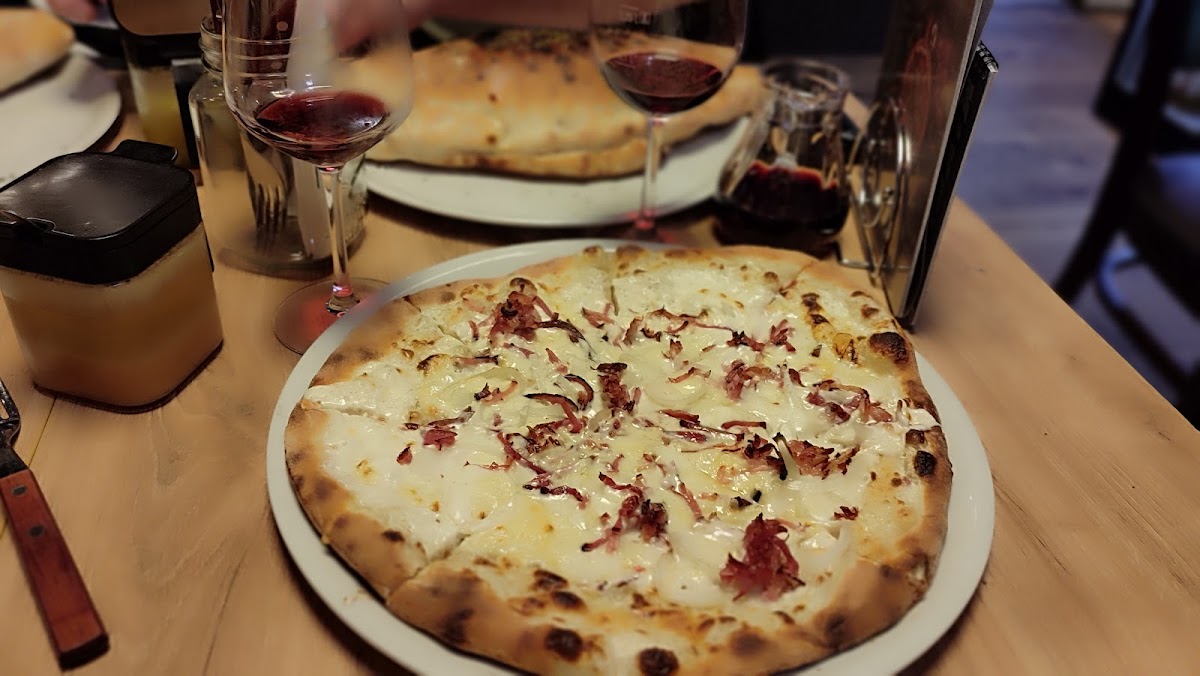 Pizzeria Mamma Mia Photos 9