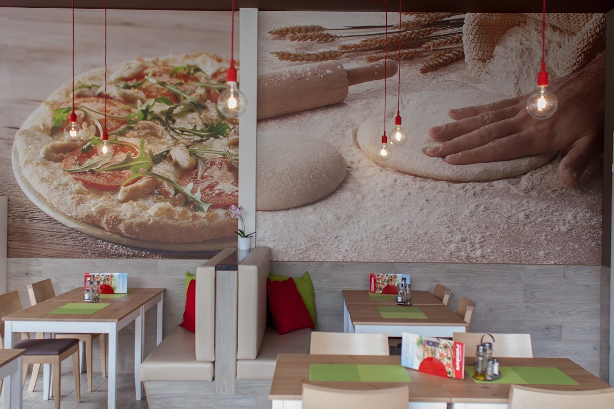 Pizzeria T-Pizza Raszyn, Szkolna 1C