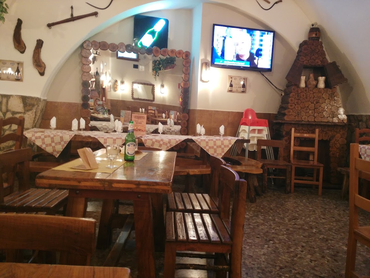 Pizzeria - Trattoria Il Nascondiglio