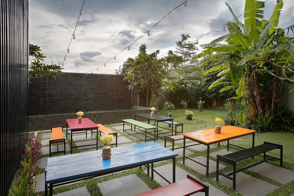 Play9Round Cafe