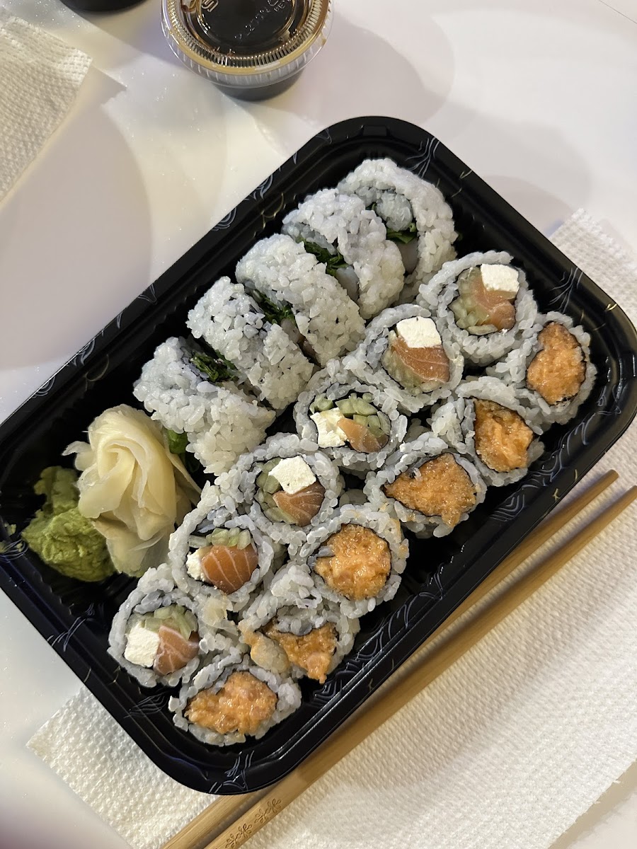 Poke Sushi Photos 2