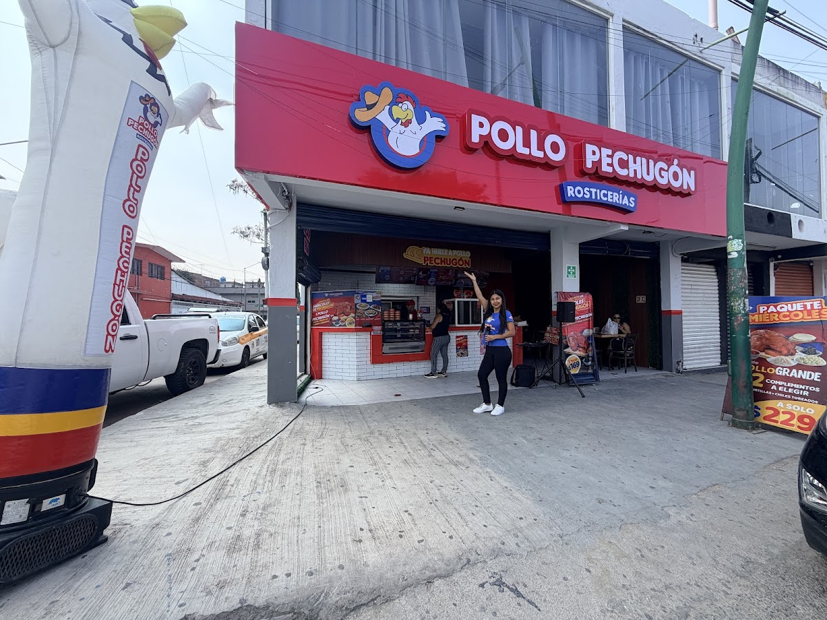 Pollo Pechugón Villaflores