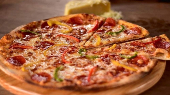 Pomodori Pizza Photos 2
