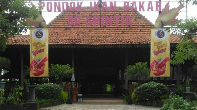 Pondok Ikan Bakar 'bu Shintia' Bandung