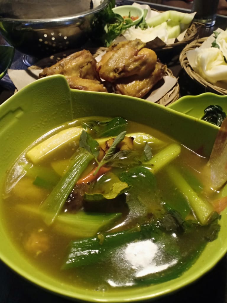 Pondok Ikan Bakar 'bu Shintia' Bandung Photos 2
