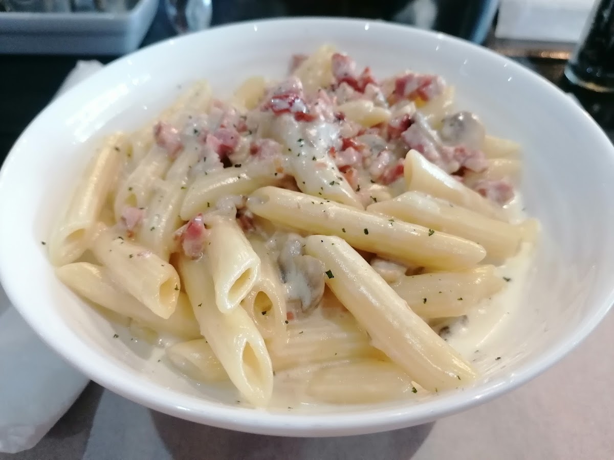Portalia Pizzeria & Deli Photos 9