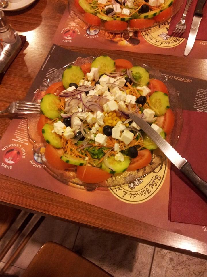 Poulet Pizzaland Photos 9