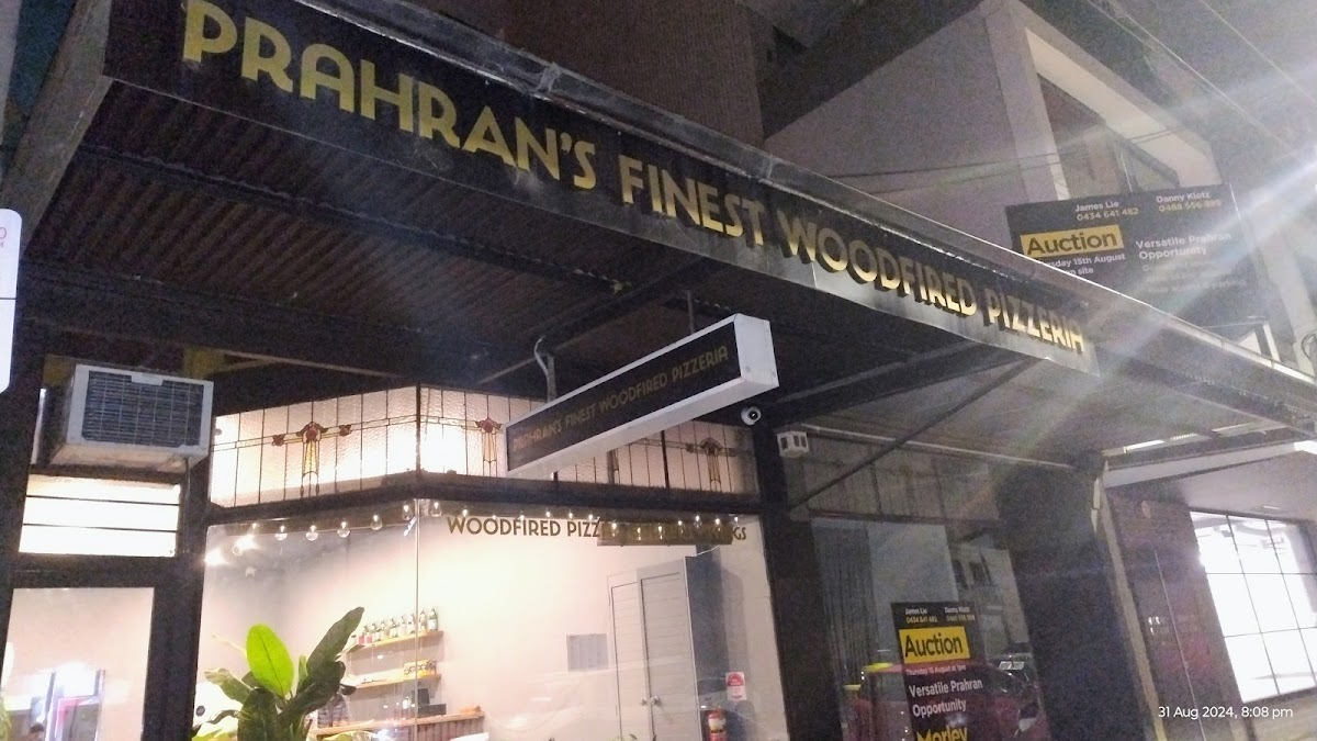 Prahran's Finest Woodfire Pizzeria