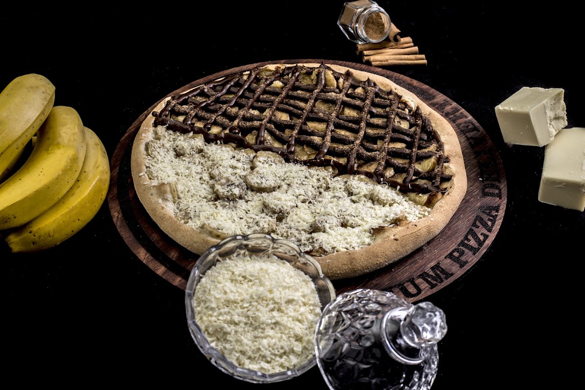 Premium Pizza Delivery Photos 2