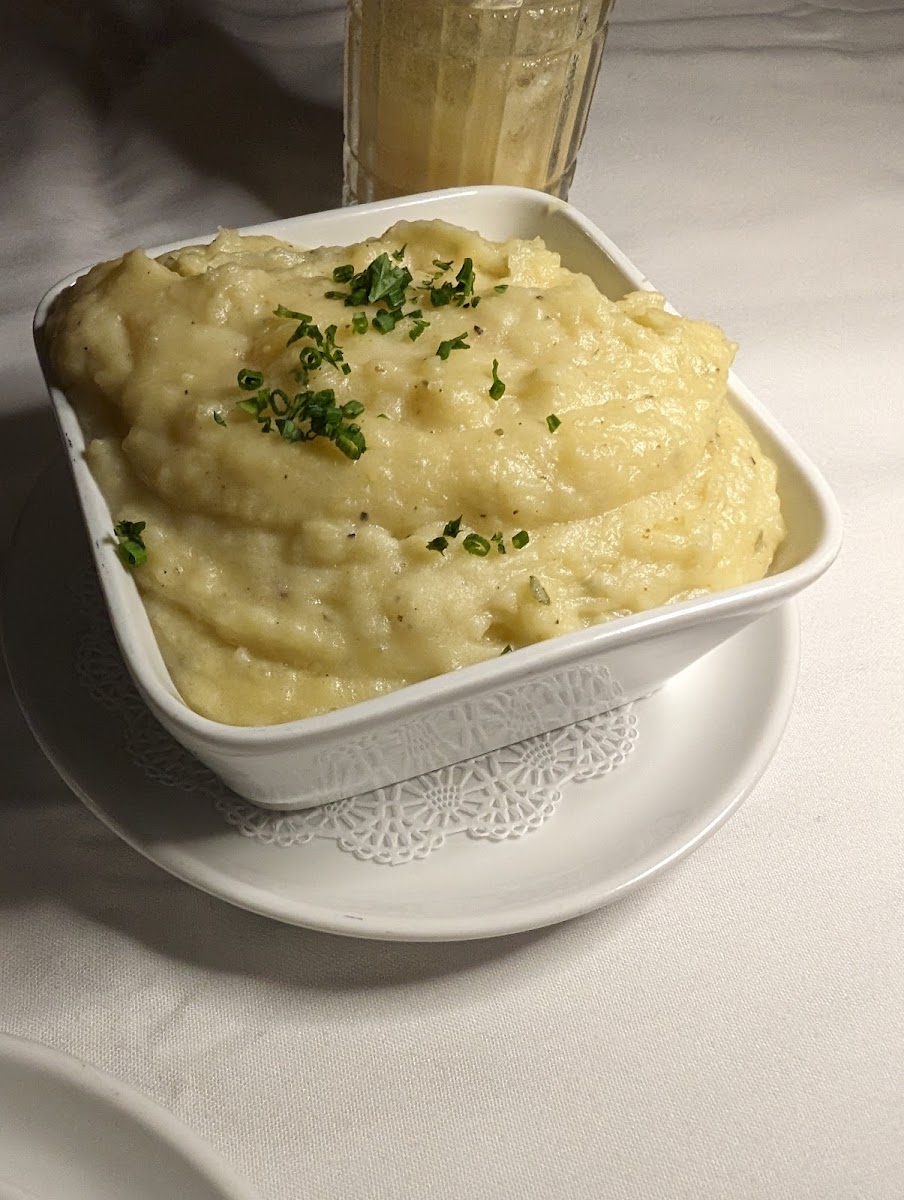 Prime Bistro & Wine Bar Photos 9
