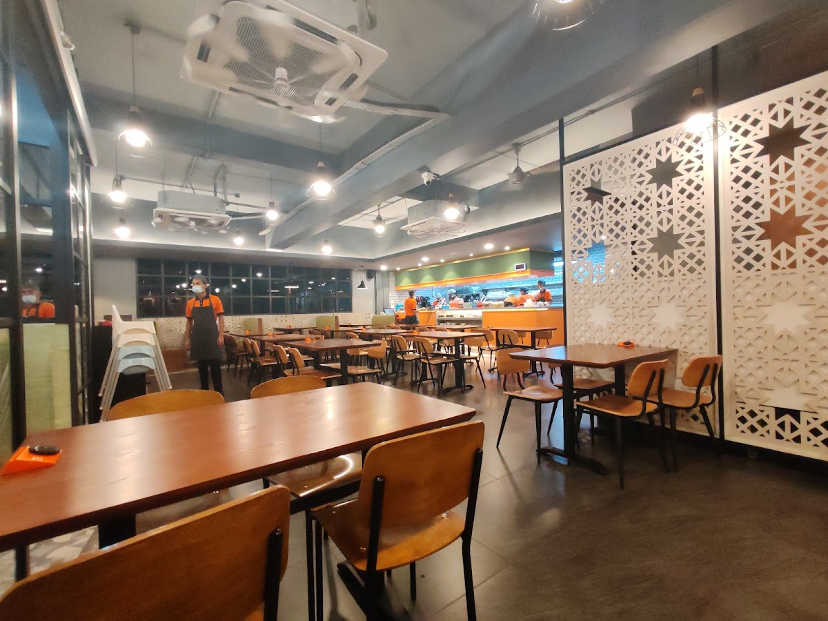 Q Bistro Taman Melati