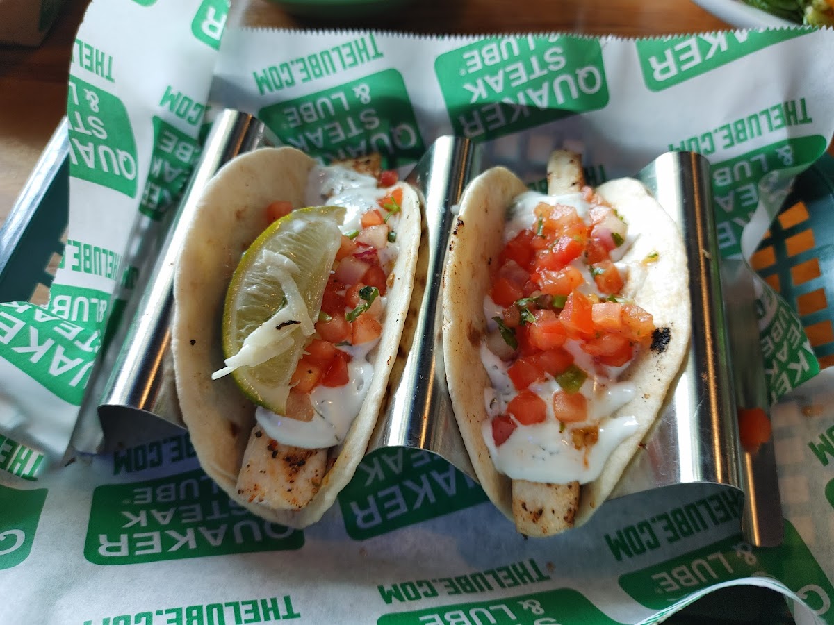 Quaker Steak & Lube Photos 9
