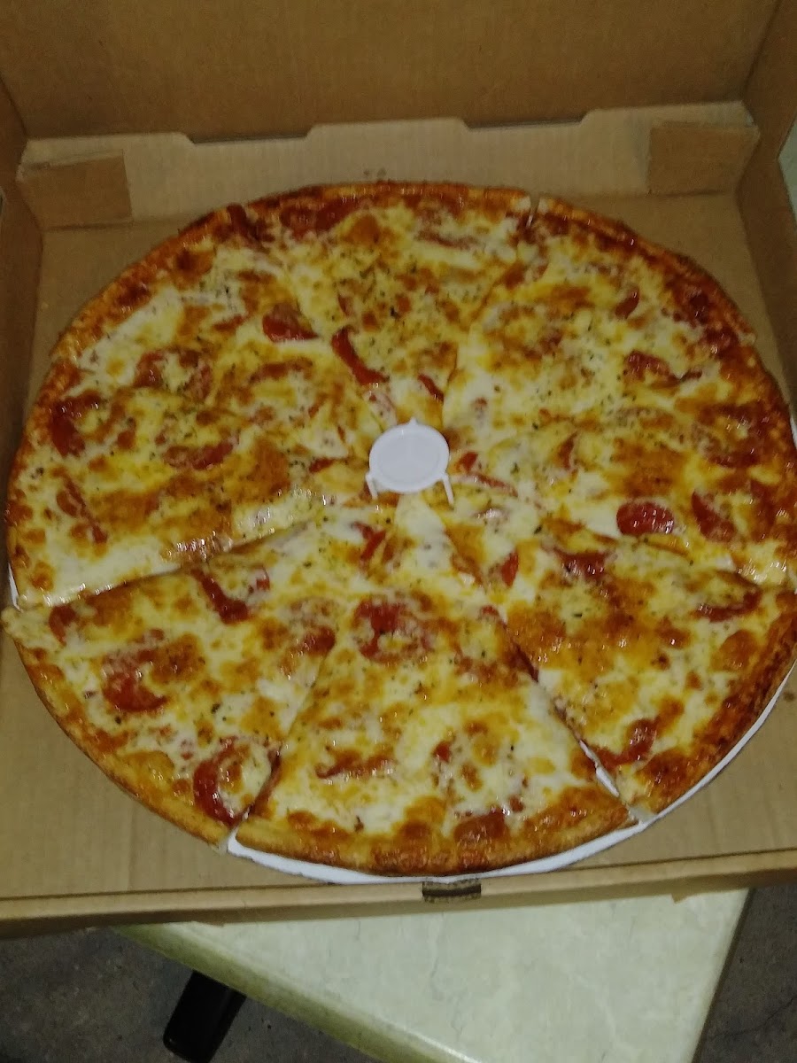 Queen's Pizza & Restaurant Of Clearwater Photos 9