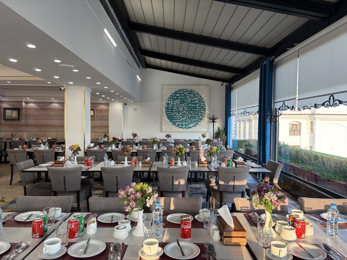 Raftari Restaurant