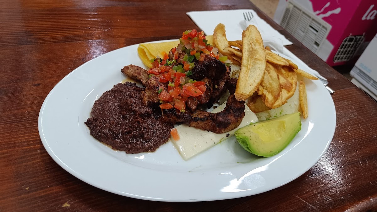 Rancho Catracho - Restaurante Hondureño Photos 2