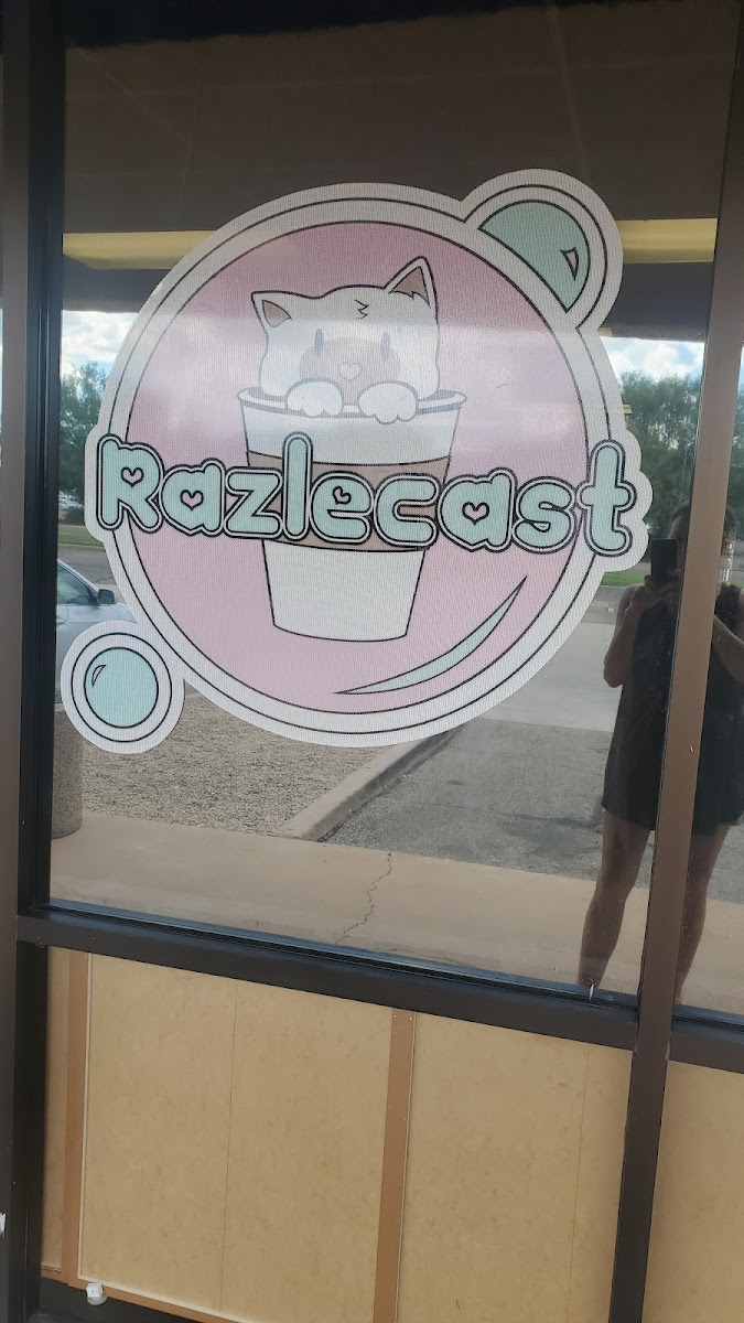 Razlecast Nibbles Sips And Gifts Photos 2