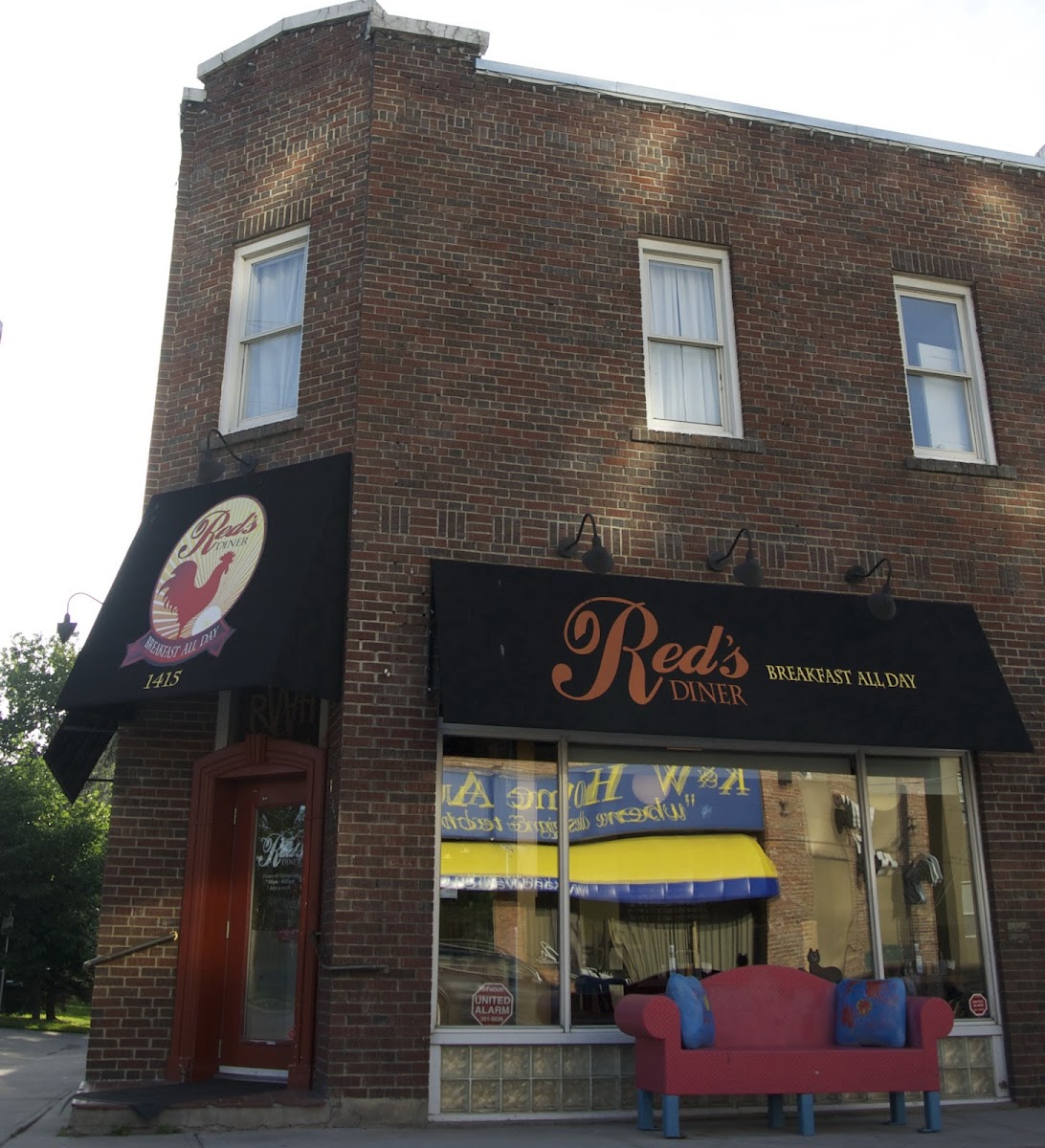 Red's Diner Fourth Street