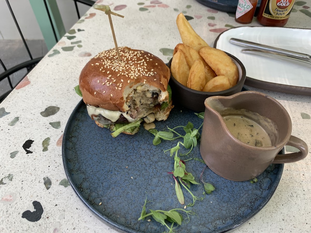 Reign Restaurant Photos 9