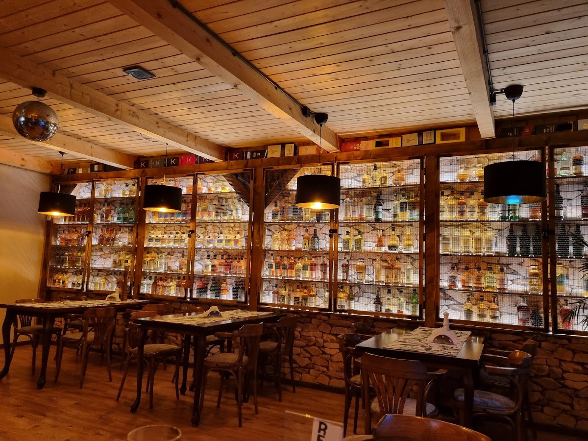 Restauracja Dobry Steak & Whisky