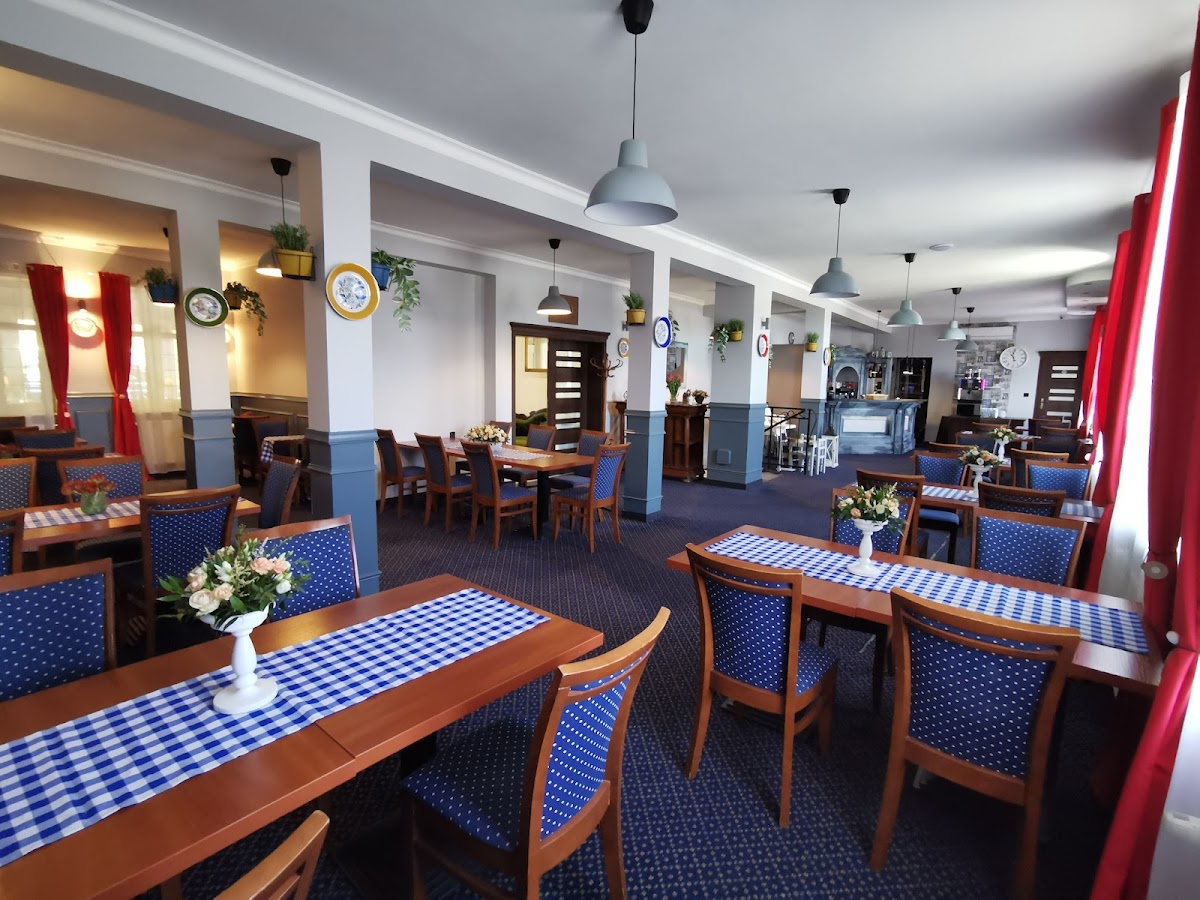 Restauracja Rumiana W Białym Dworku Sobieskiego Rumia