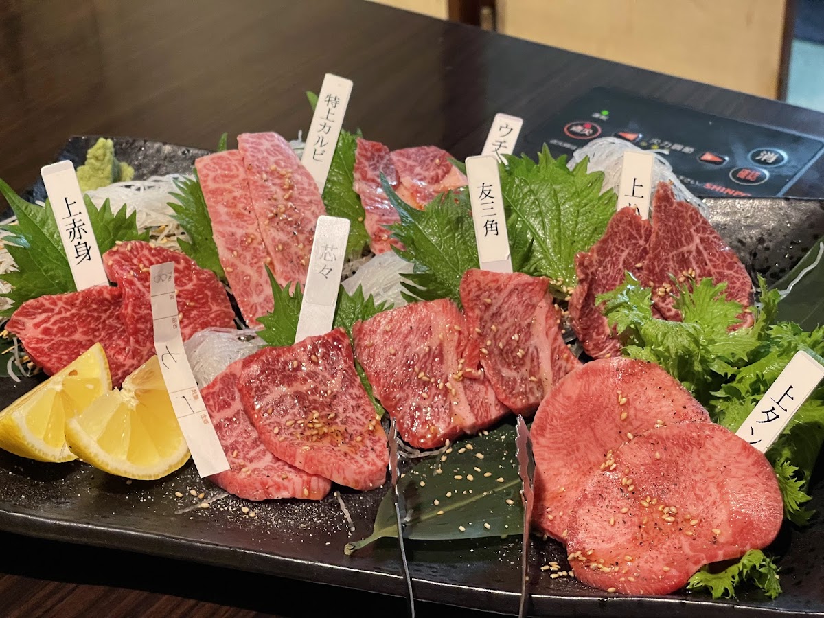 Restaurant Ban Photos 2