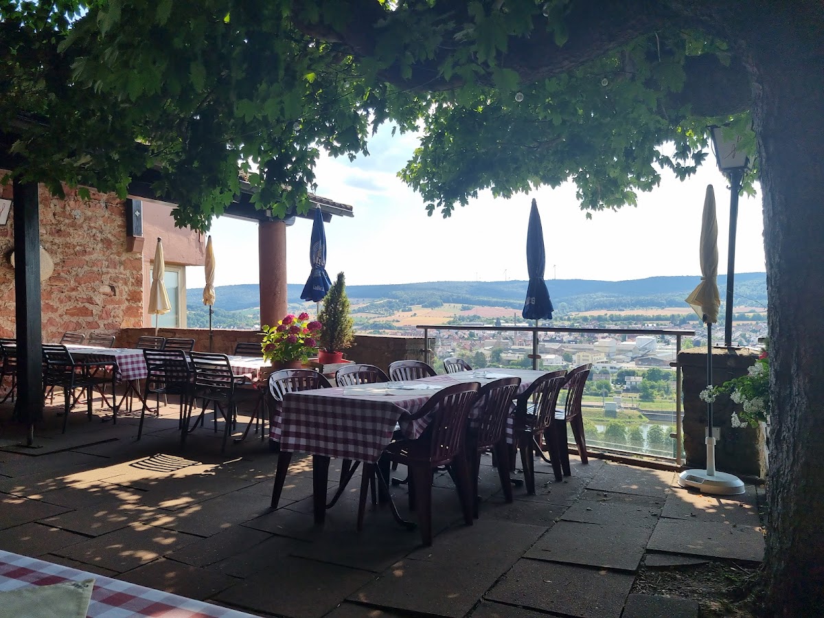 Restaurant-Café Burgterrasse Clingenburg