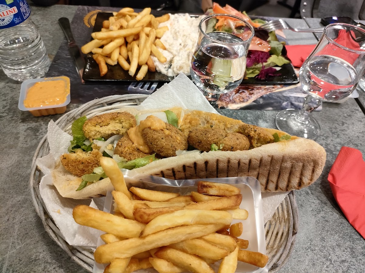 Restaurant De L’Angle - Restaurant Turque Kebab - Lyon Photos 9